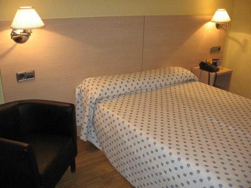Madrid Motion Hostel Εξωτερικό φωτογραφία